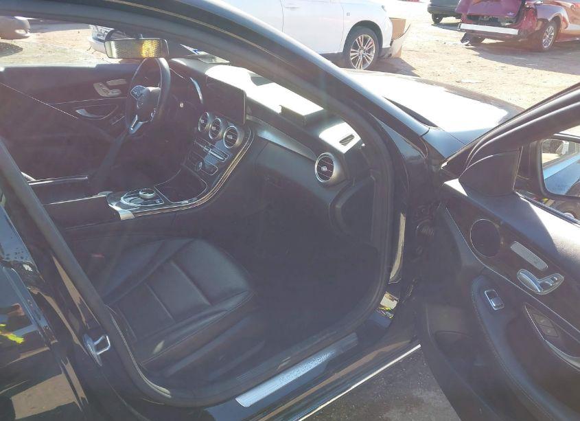 Photo 5 of 2019 Mercedes-benz C 300 (VIN 55SWF8DB5KU307590)