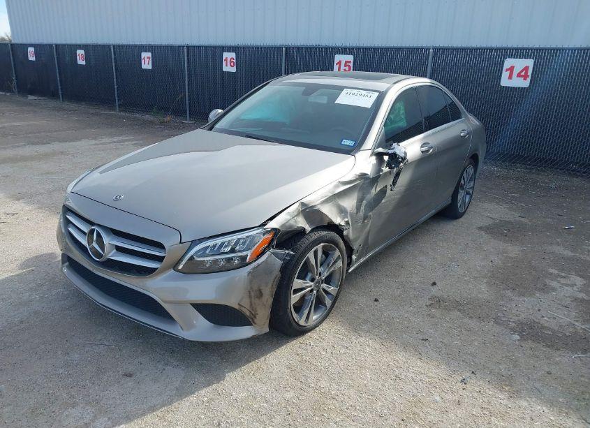 Photo 2 of 2019 Mercedes-benz C 300 (VIN 55SWF8DB5KU313972)
