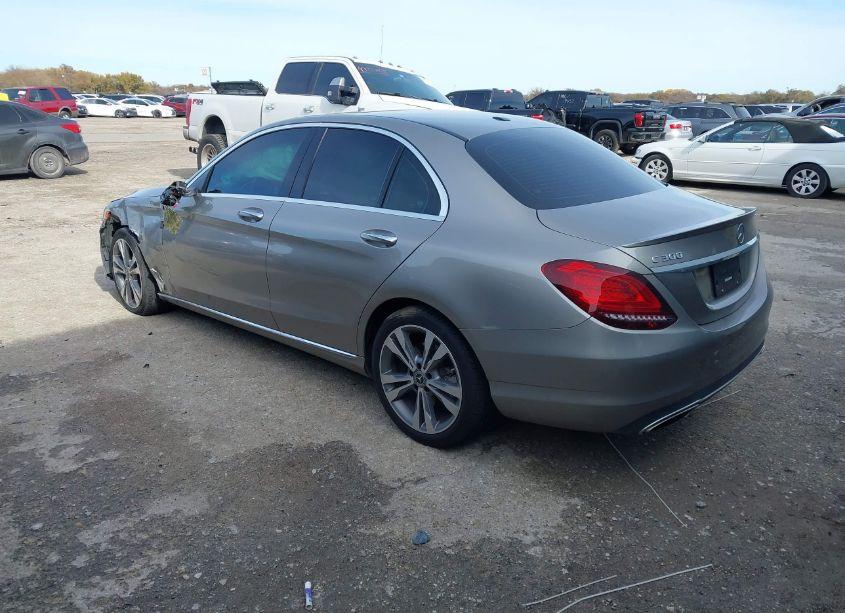 Photo 3 of 2019 Mercedes-benz C 300 (VIN 55SWF8DB5KU313972)