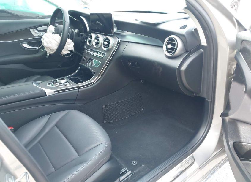 Photo 5 of 2019 Mercedes-benz C 300 (VIN 55SWF8DB5KU313972)