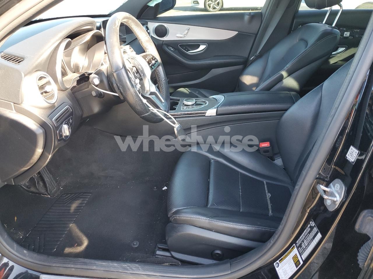 Photo 7 of 2019 MERCEDES-BENZ C 300 (VIN 55SWF8DB6KU303211)