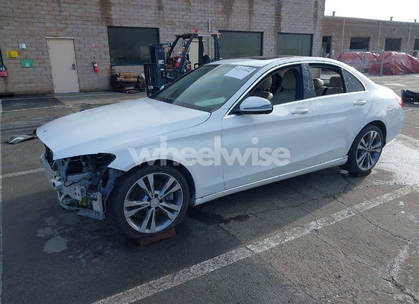 Photo 2 of 2019 Mercedes-benz C 300 (VIN 55SWF8DB6KU308697)
