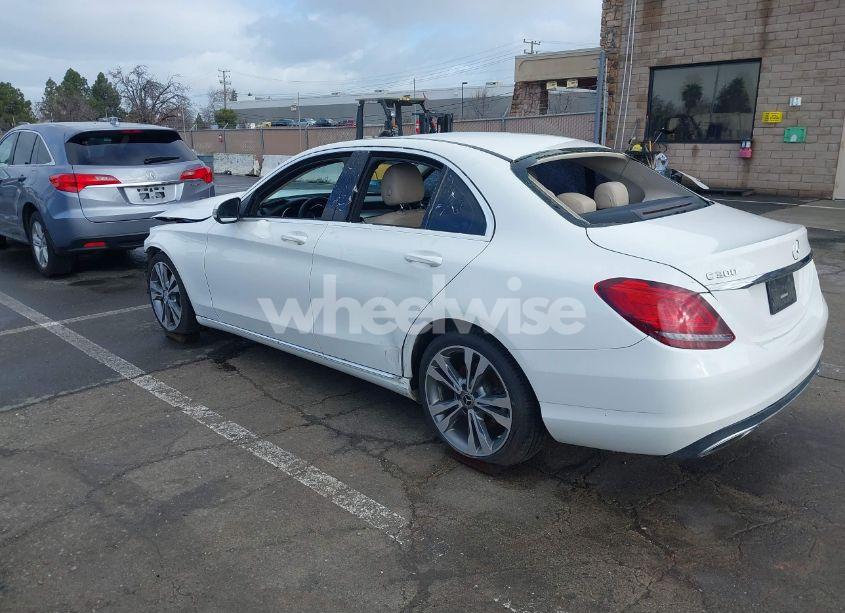 Photo 3 of 2019 Mercedes-benz C 300 (VIN 55SWF8DB6KU308697)