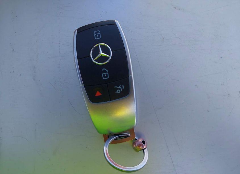 Photo 11 of 2019 Mercedes-benz C 300 (VIN 55SWF8DB7KU316937)