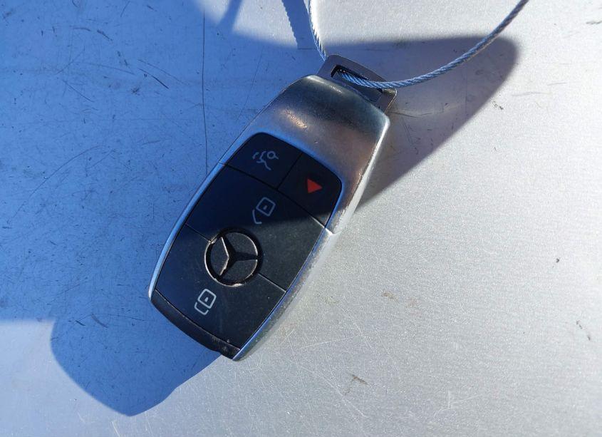 Photo 11 of 2019 Mercedes-benz C 300 (VIN 55SWF8DB8KU300701)