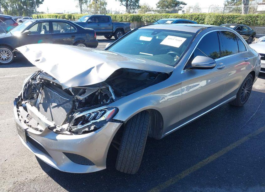 Photo 2 of 2019 Mercedes-benz C 300 (VIN 55SWF8DB8KU300701)