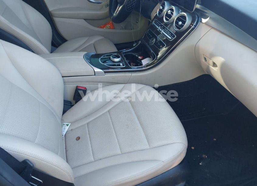 Photo 5 of 2019 Mercedes-benz C 300 (VIN 55SWF8DB9KU294858)
