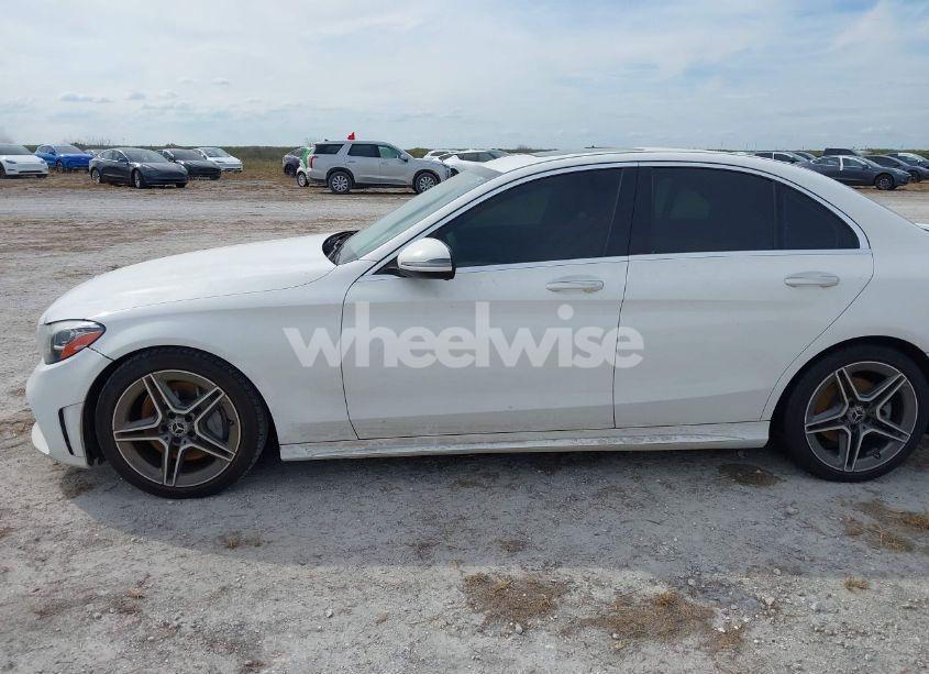 Photo 13 of 2019 Mercedes-benz C 300 (VIN 55SWF8DB9KU302165)