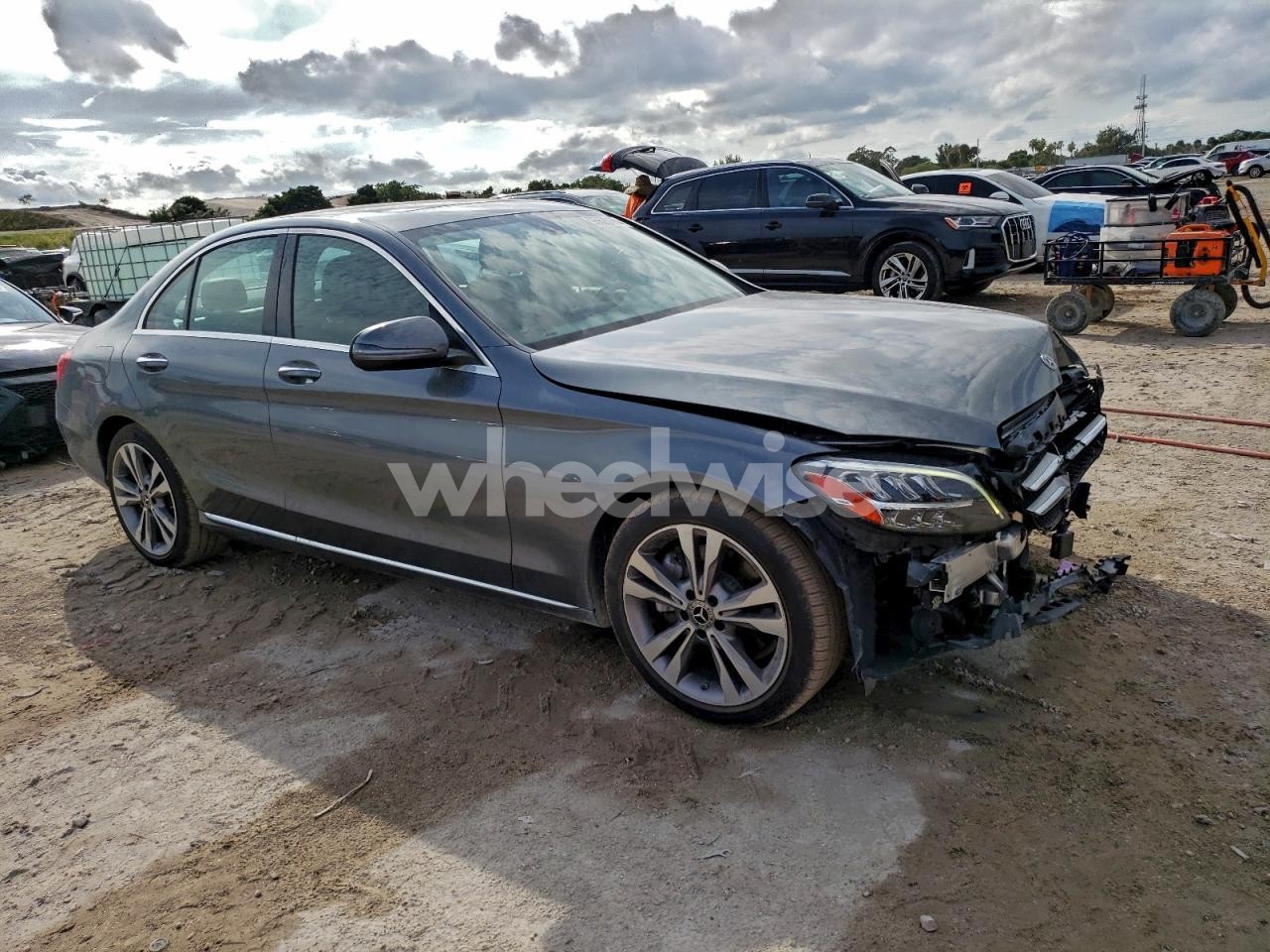 Photo 4 of 2019 MERCEDES-BENZ C 300 (VIN 55SWF8DBXKU296103)