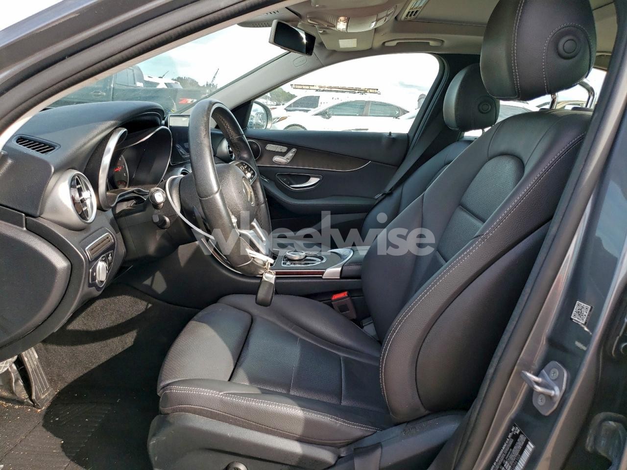 Photo 7 of 2019 MERCEDES-BENZ C 300 (VIN 55SWF8DBXKU296103)