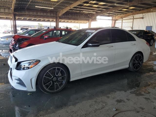 Photo 3 of 2019 MERCEDES-BENZ C 300 (VIN 55SWF8DBXKU299034)