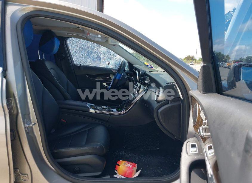 Photo 5 of 2019 Mercedes-benz C 300 4MATIC (VIN 55SWF8EB0KU314445)