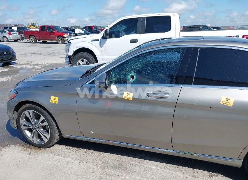 Photo 6 of 2019 Mercedes-benz C 300 4MATIC (VIN 55SWF8EB0KU314445)