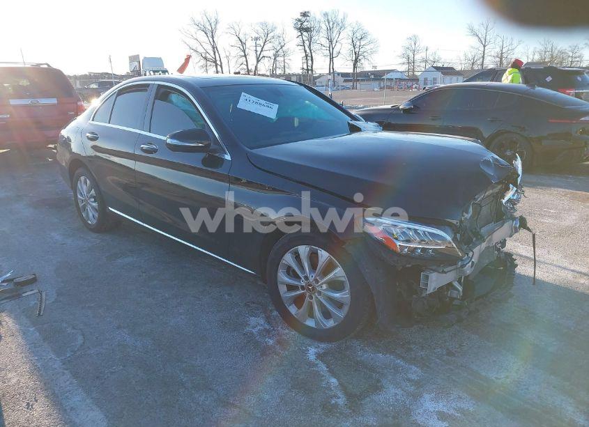 2019 Mercedes-benz C 300 4MATIC (VIN 55SWF8EB1KU305740) main photo