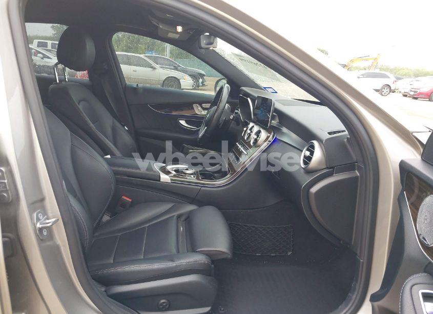 Photo 5 of 2020 Mercedes-benz C 300 4MATIC (VIN 55SWF8EB3LU328034)