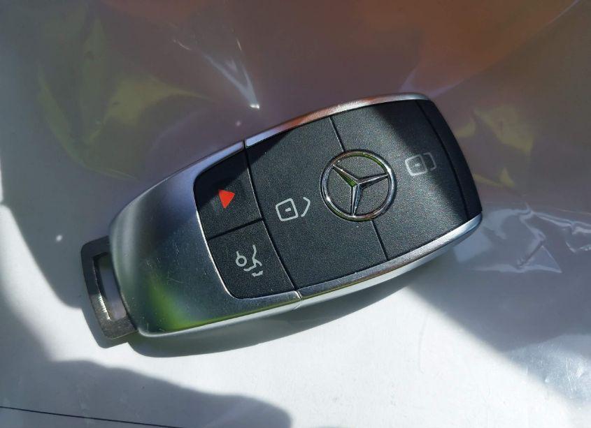 Photo 11 of 2019 Mercedes-benz C 300 4MATIC (VIN 55SWF8EB4KU286195)