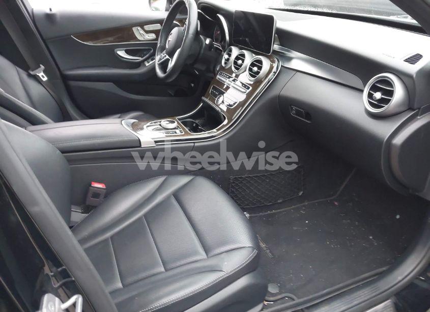 Photo 5 of 2019 Mercedes-benz C 300 4MATIC (VIN 55SWF8EB4KU296662)