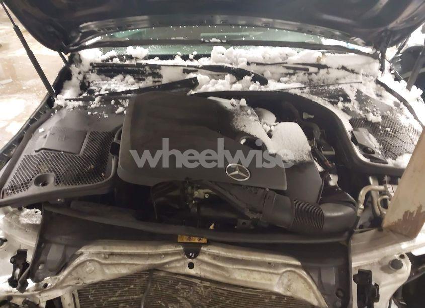 Photo 10 of 2020 Mercedes-benz C 300 4MATIC (VIN 55SWF8EB4LU327524)