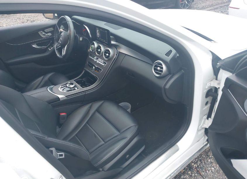 Photo 5 of 2019 Mercedes-benz C 300 4MATIC (VIN 55SWF8EB8KU298365)
