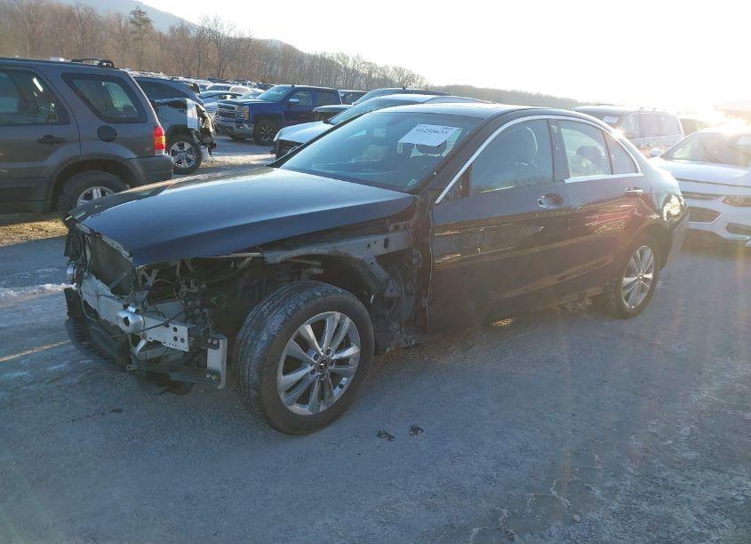 Photo 2 of 2019 Mercedes-benz C 300 4MATIC (VIN 55SWF8EBXKU315943)