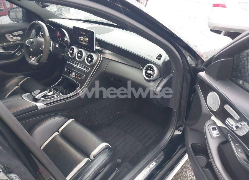 Photo 5 of 2016 Mercedes-benz Amg C 63 S (VIN 55SWF8HB8GU118742)