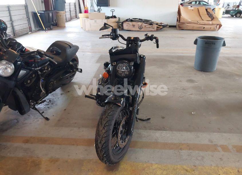 Photo 5 of 2022 Indian Motorcycle CO. CHIEF BOBBER ABS (VIN 56KDLBAG1N3001836)