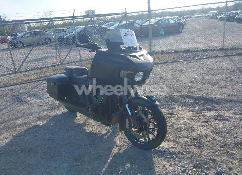 2020 Indian Motorcycle CO. CHALLENGER DARK HORSE (VIN 56KLCDRR1L3392660) main photo