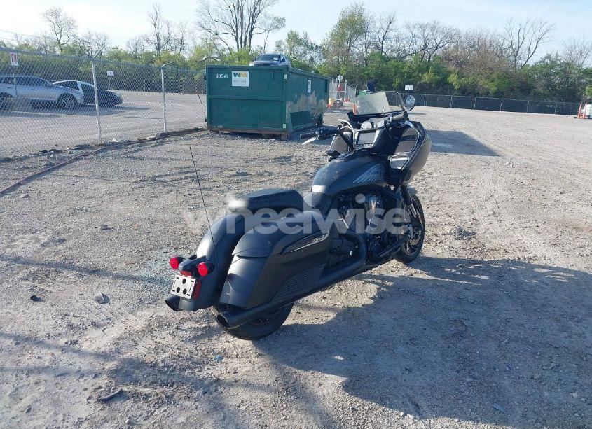 Photo 4 of 2020 Indian Motorcycle CO. CHALLENGER DARK HORSE (VIN 56KLCDRR1L3392660)