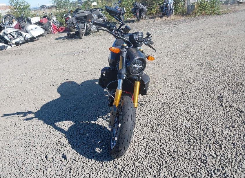 Photo 5 of 2023 Indian Motorcycle CO. FTR R CARBON (VIN 56KRZR226P3009322)