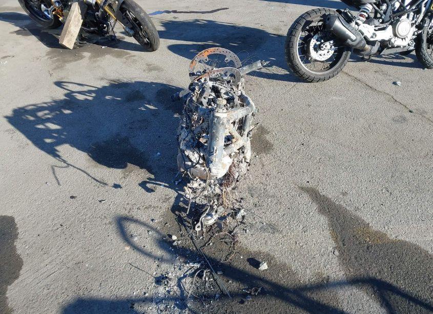 Photo 5 of 2023 Indian Motorcycle CO. FTR R CARBON (VIN 56KRZR228P3008964)