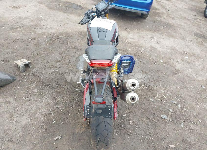 Photo 6 of 2022 Indian Motorcycle CO. FTR R CARBON (VIN 56KRZR254N3175152)