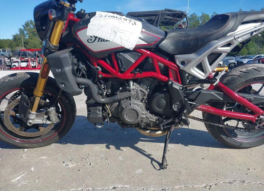 Photo 9 of 2022 Indian Motorcycle CO. FTR R CARBON (VIN 56KRZR257N3173718)