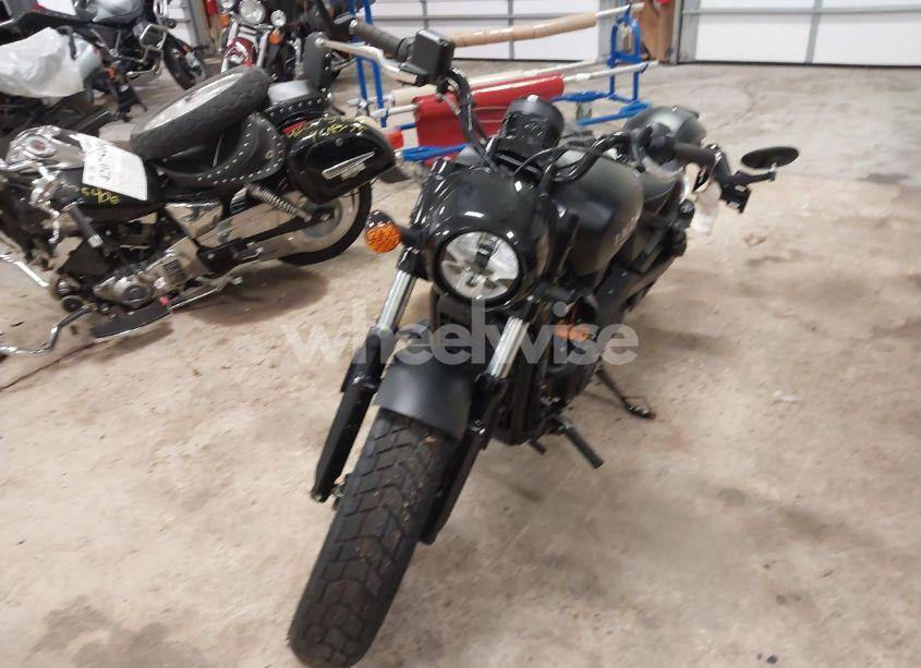 Photo 2 of 2025 Indian Motorcycle CO. SCOUT BOBBER LIMITED (VIN 56KSBC76XS3203990)