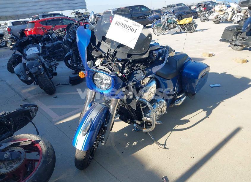 Photo 2 of 2019 Indian Motorcycle CO. CHIEFTAIN LIMITED (VIN 56KTCAAA4K3373717)