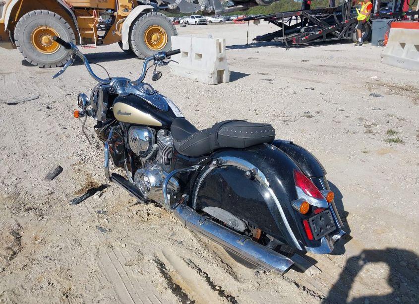 Photo 3 of 2021 Indian Motorcycle CO. SPRINGFIELD (VIN 56KTHAAA4M3395222)