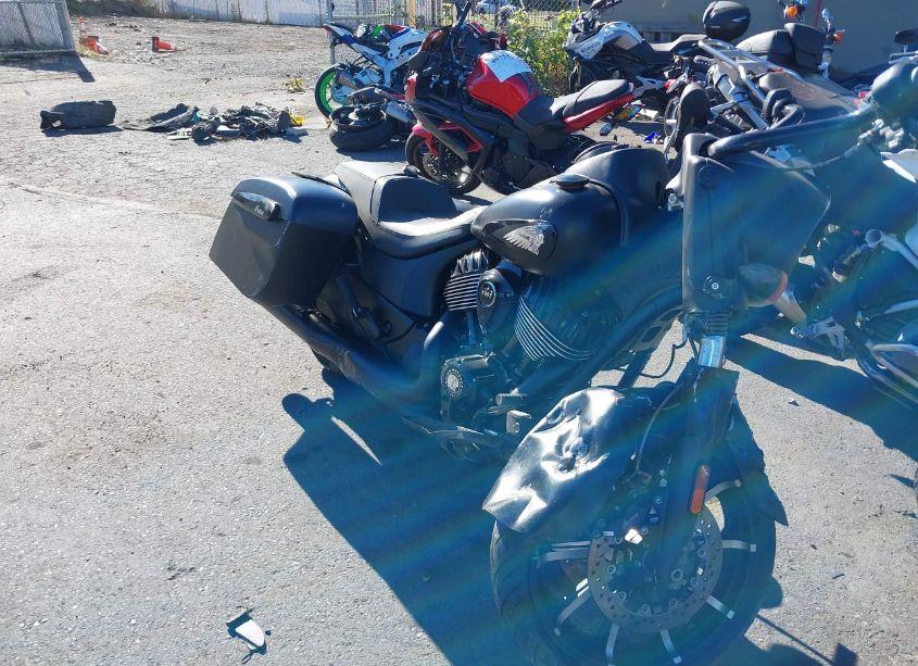 2023 Indian Motorcycle CO. SPRINGFIELD DARK HORSE (VIN 56KTJDBB2P3420412) main photo