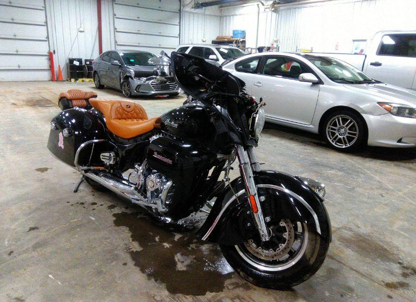 2016 Indian Motorcycle CO. ROADMASTER (VIN 56KTRAAA0G3333804) main photo