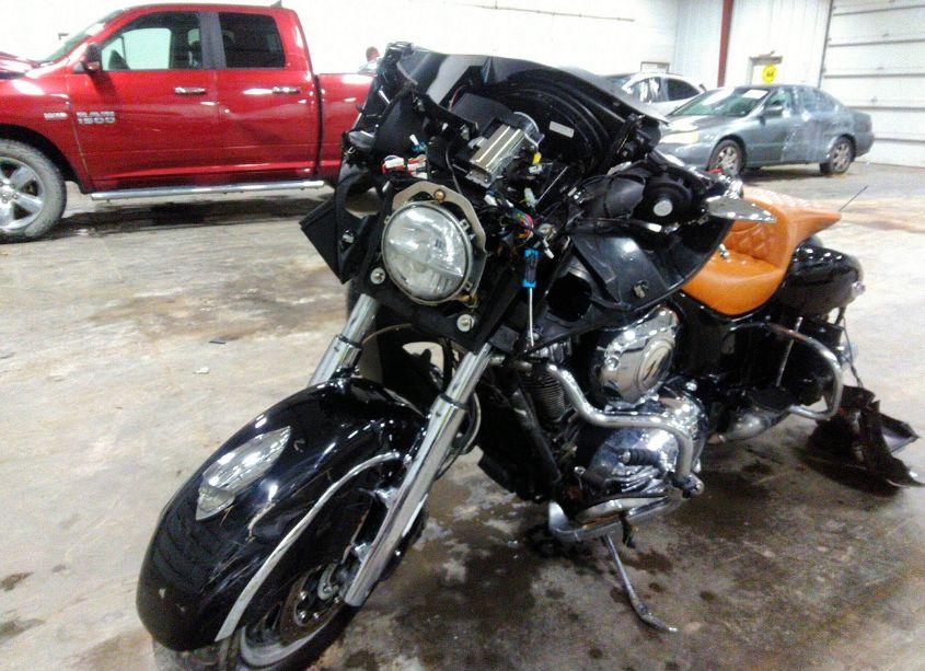 Photo 2 of 2016 Indian Motorcycle CO. ROADMASTER (VIN 56KTRAAA0G3333804)