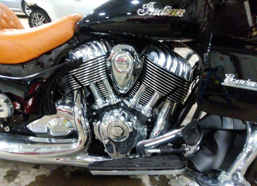 Photo 8 of 2016 Indian Motorcycle CO. ROADMASTER (VIN 56KTRAAA0G3333804)