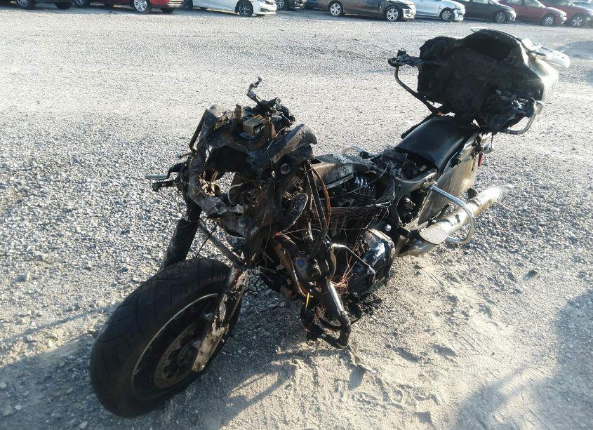 Photo 2 of 2016 Indian Motorcycle CO. ROADMASTER (VIN 56KTRAAA3G3337765)