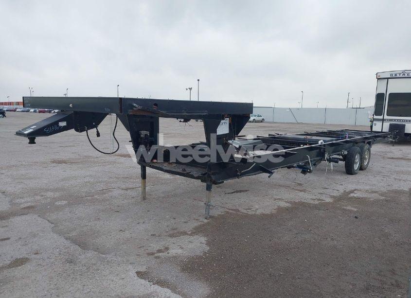 Photo 2 of 2018 R & S BODY 367 (VIN 573FR4226J3314301)