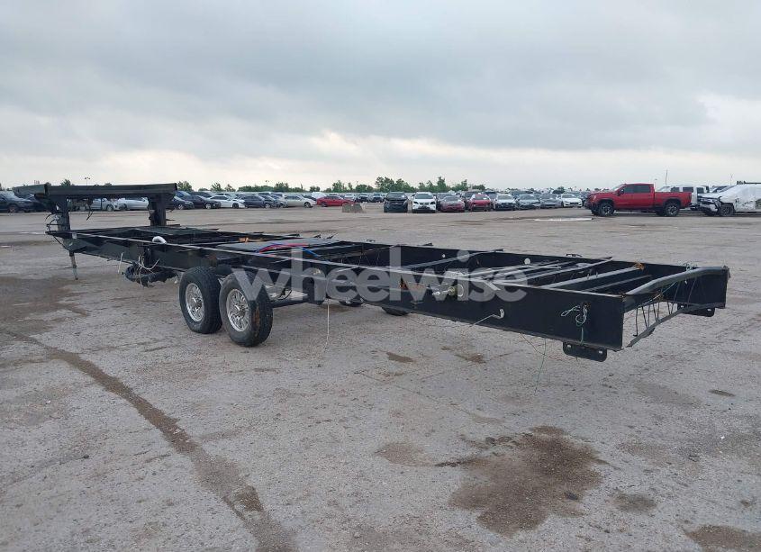 Photo 3 of 2018 R & S BODY 367 (VIN 573FR4226J3314301)