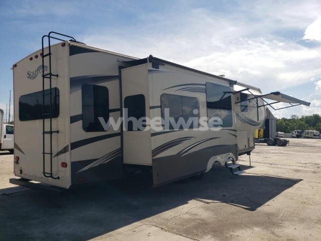 Photo 4 of 2014 GRAND DESIGN SOLITUDE 369RL (VIN 573FS382XE1100886)