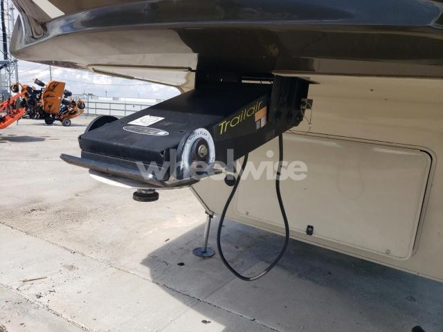 Photo 6 of 2014 GRAND DESIGN SOLITUDE 369RL (VIN 573FS382XE1100886)