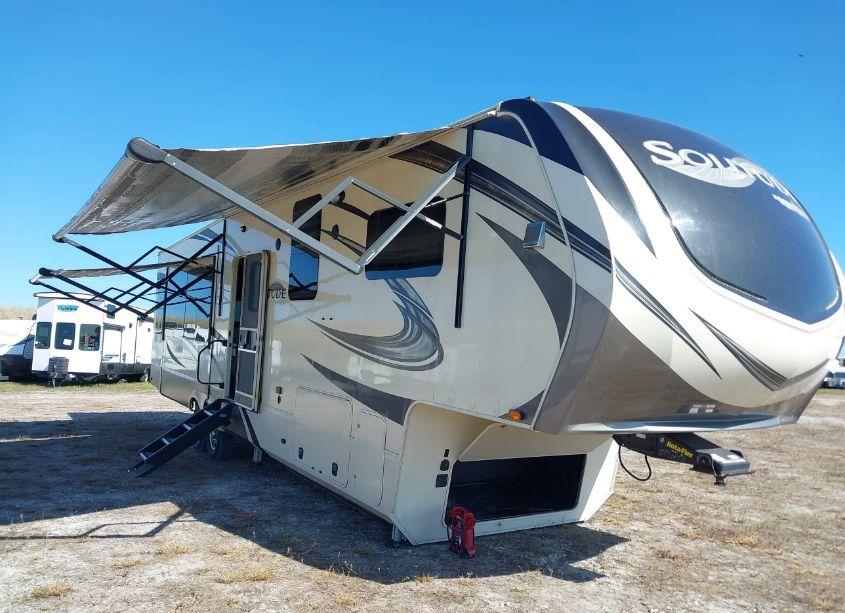 Photo 19 of 2020 Grand Design OTHER (VIN 573FS4221L9904040)