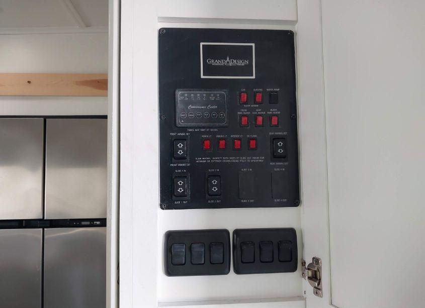 Photo 7 of 2020 Grand Design OTHER (VIN 573FS4221L9904040)