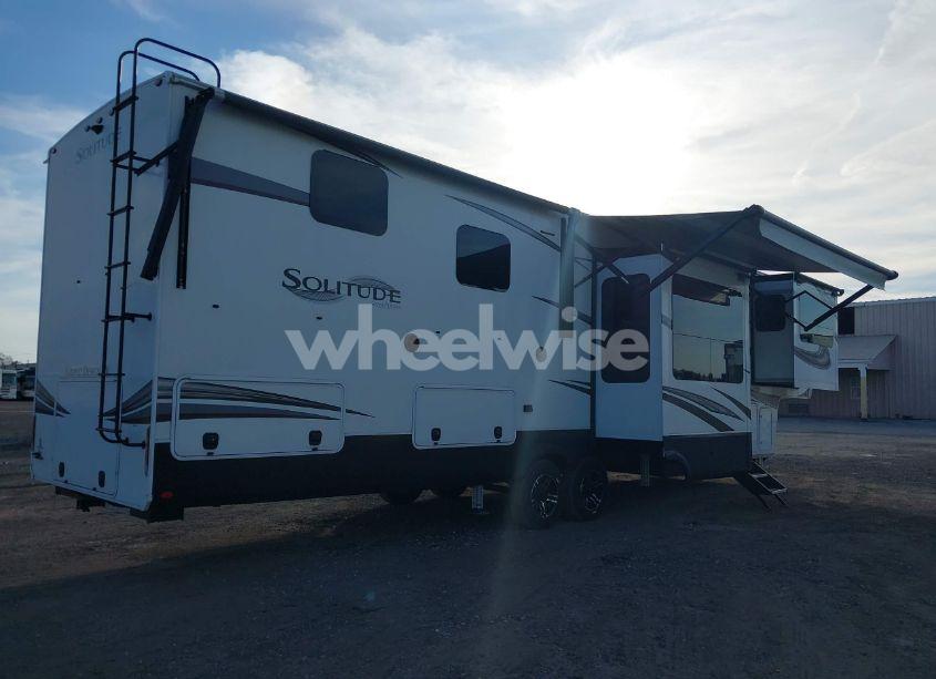 Photo 4 of 2022 Grand Design OTHER (VIN 573FS4323NAA07742)