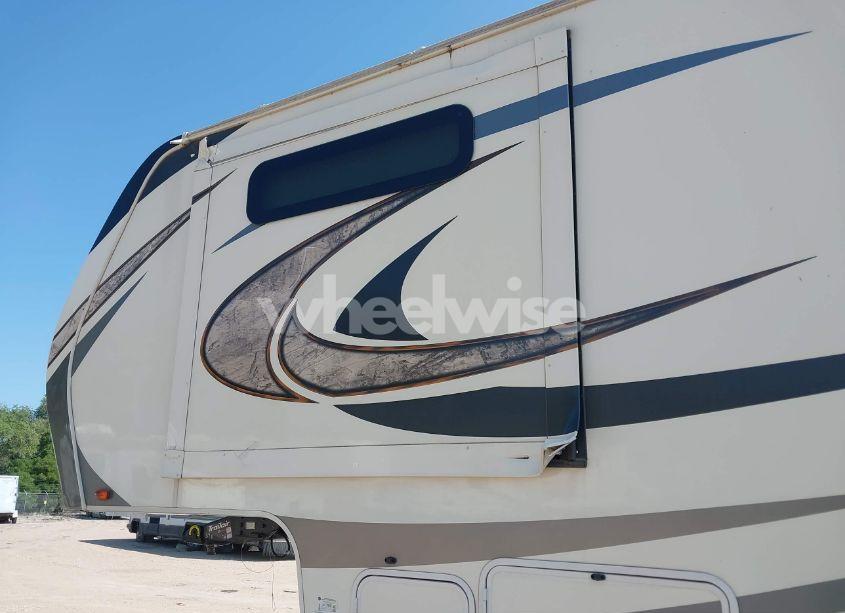 Photo 6 of 2018 Grand Design SOLITUDE 375RES (VIN 573FS4327J1108614)