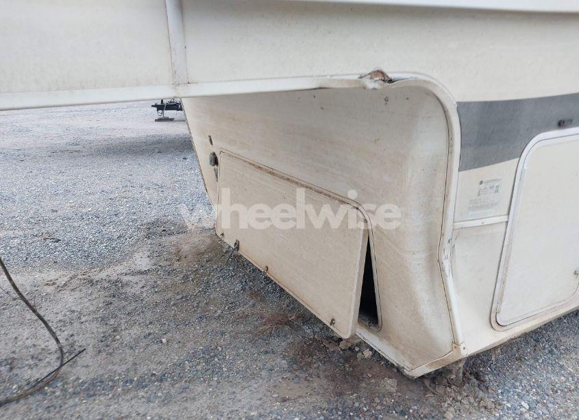 Photo 10 of 2017 Grand Solitude 375RES-9 (VIN 573FS4329H1107622)