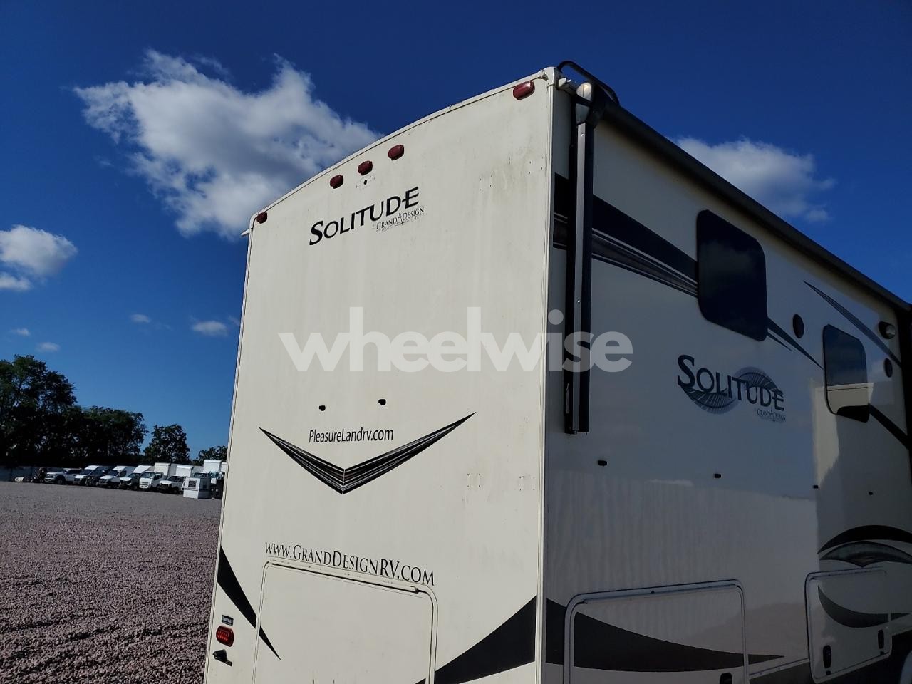 Photo 9 of 2020 GRAND DESIGN SOLITUDE - CAMPER N/A (VIN 573FS4329L9904558)
